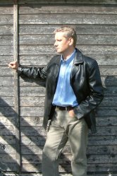 http://www.suitsmen.co.uk/suit-images/normal-size/leather-reefer-jacket-1.jpg