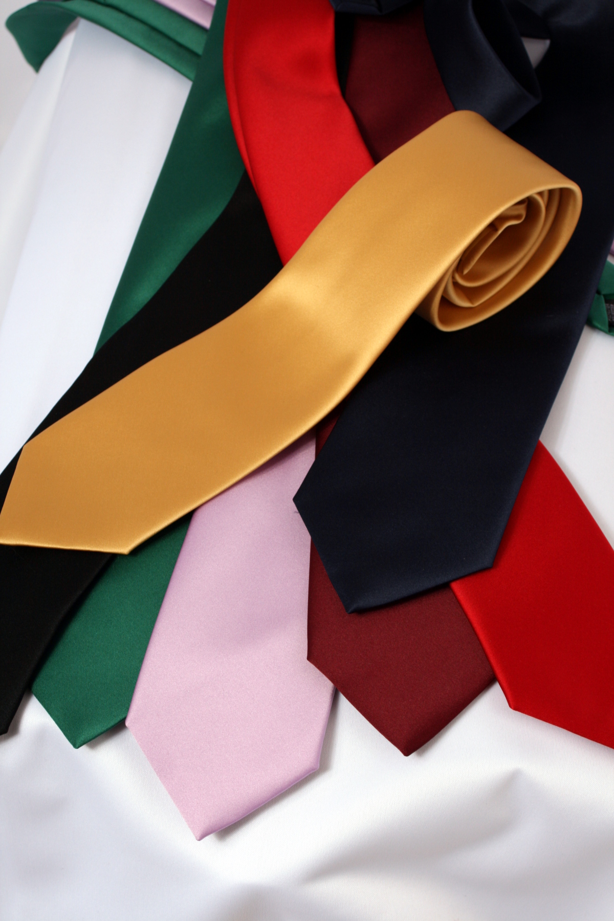 Colorful ties online